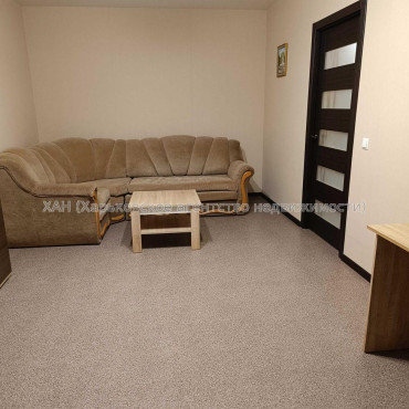 Продам квартиру, Непокоренных ул. , 2  ком., 46 м², капитальный ремонт 