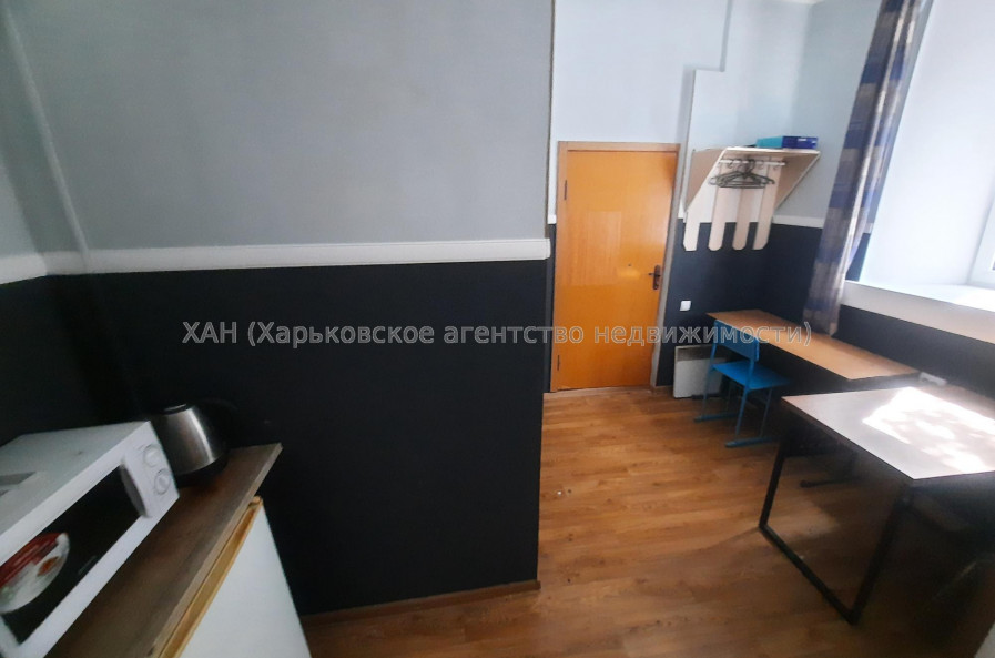 Сдам нежилую недвижимость, офисное помещение , 2  ком., 27 м², капитальный ремонт 