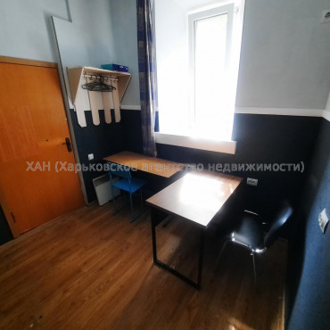 Сдам нежилую недвижимость, офисное помещение , 2  ком., 27 м², капитальный ремонт 