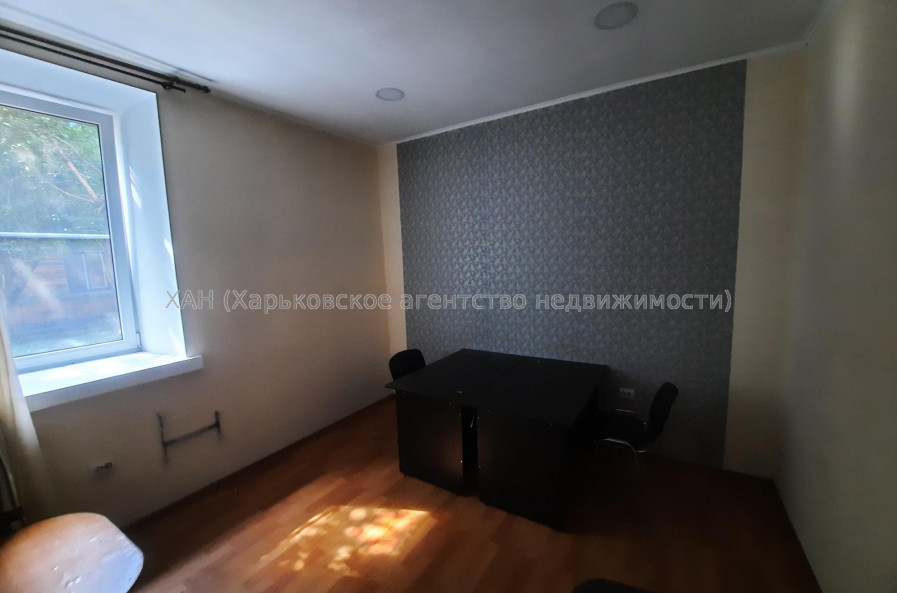 Сдам нежилую недвижимость, офисное помещение , 2  ком., 27 м², капитальный ремонт 