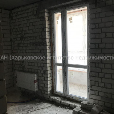 Продам квартиру, Профессорская ул. , 2 кім., 65 м², без внутренних работ 