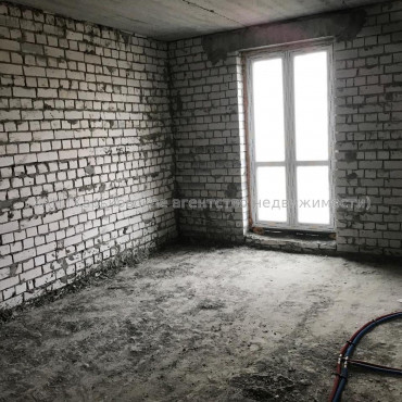 Продам квартиру, Профессорская ул. , 2  ком., 65 м², без внутренних работ 
