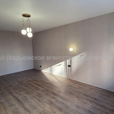 Продам квартиру, Шевченковский пер. , 1 кім., 55 м², капитальный ремонт 