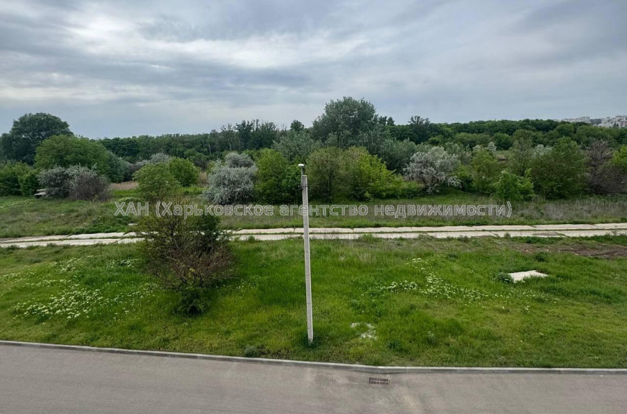 Продам квартиру, Шевченковский пер. , 1  ком., 55 м², без внутренних работ 