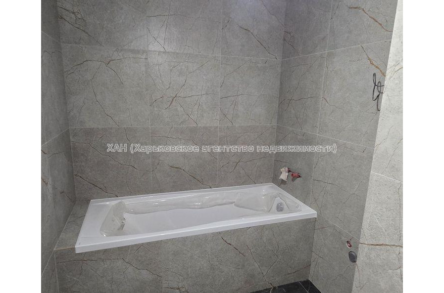 Продам квартиру, Шевченковский пер. , 1  ком., 55 м², без внутренних работ 