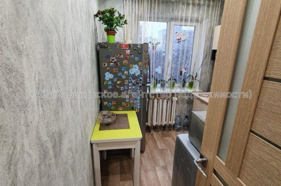 Продам квартиру, Каденюка ул. , 2  ком., 48 м², косметический ремонт 