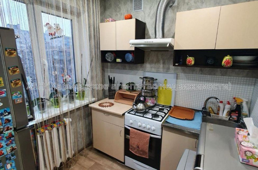 Продам квартиру, Каденюка ул. , 2  ком., 48 м², косметический ремонт 