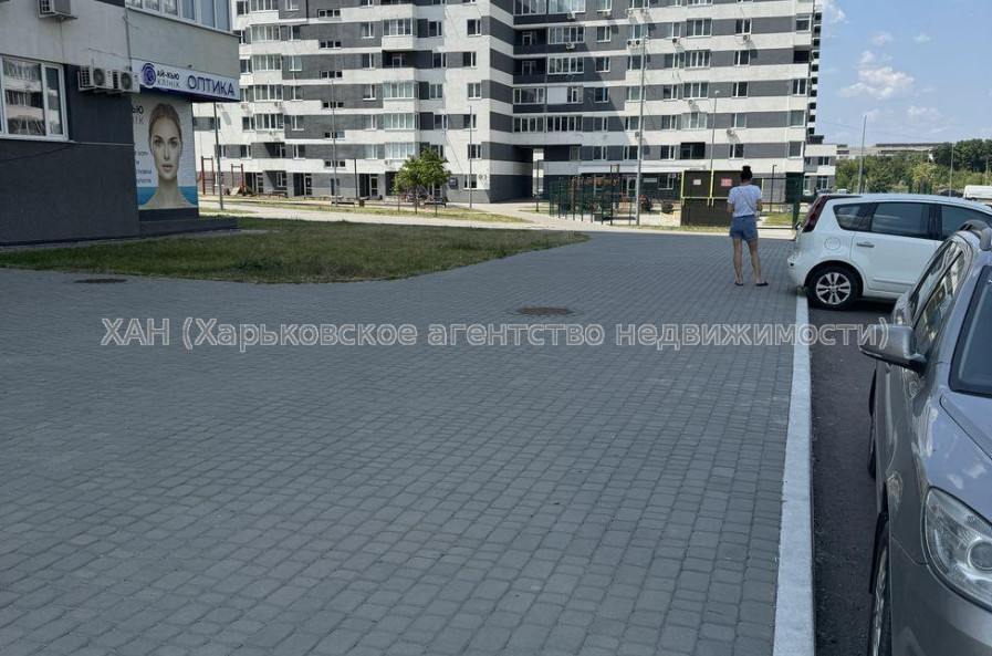 Продам квартиру, Льва Ландау просп. , 2 кім., 64.40 м², без внутренних работ 