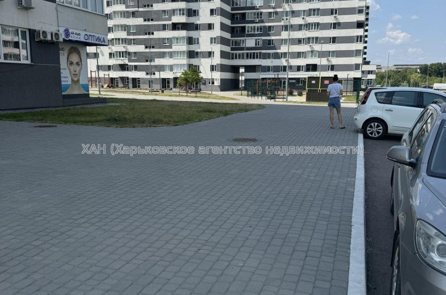 Продам квартиру, Льва Ландау просп. , 2 кім., 64.40 м², без внутренних работ 