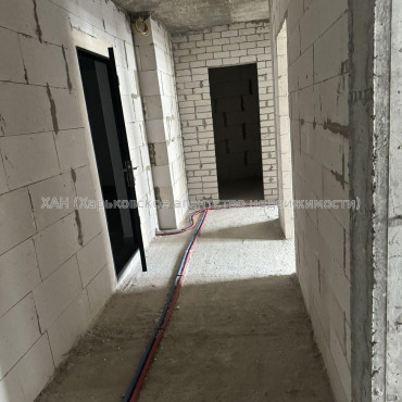 Продам квартиру, Льва Ландау просп. , 2 кім., 64.40 м², без внутренних работ 