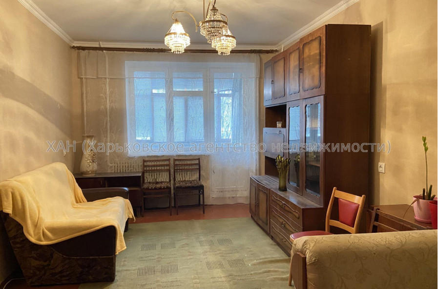 Продам квартиру, Аэрокосмический пр. , 1 кім., 40 м², косметический ремонт 