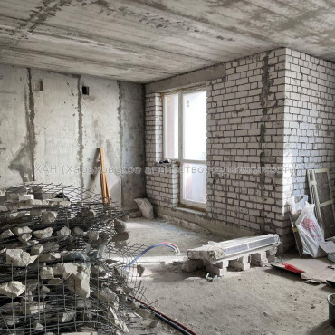 Продам квартиру, Малиновская ул. , 2  ком., 76 м², без внутренних работ 