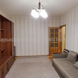 Продам квартиру, Садовый проезд , 2 кім., 52 м², капитальный ремонт