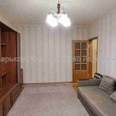 Продам квартиру, Садовый проезд , 2  ком., 52 м², капитальный ремонт 