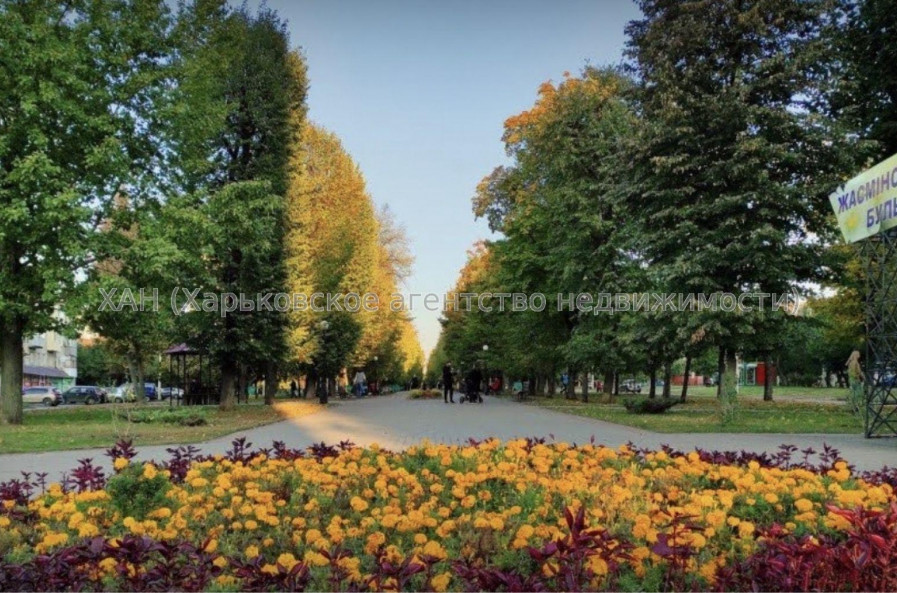 Продам квартиру, Садовый проезд , 2 кім., 52 м², капитальный ремонт 