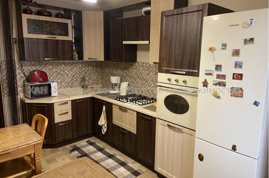 Продам квартиру, Юбилейный просп. , 2  ком., 60 м², капитальный ремонт 