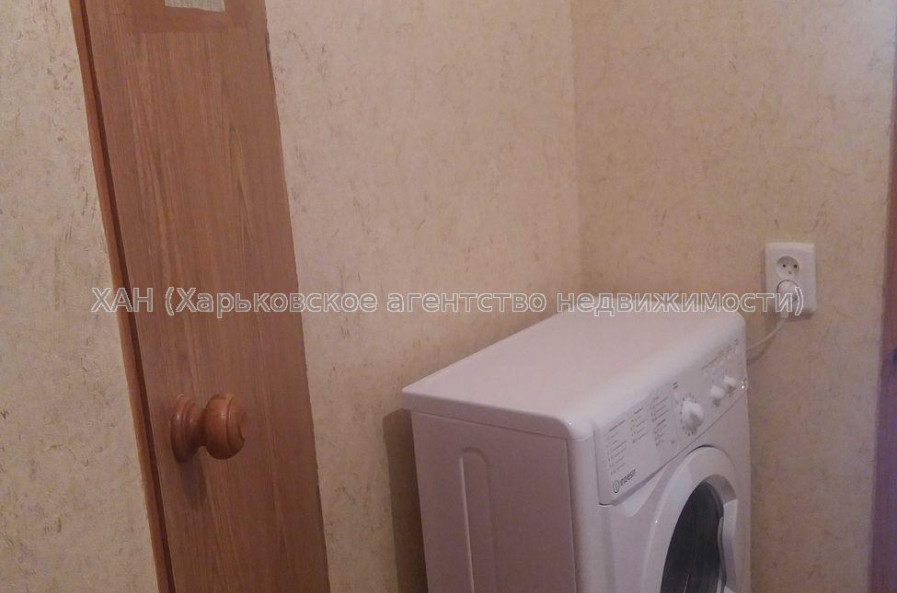 Продам квартиру, Харьковских Дивизий ул. , 1  ком., 22 м², косметический ремонт 