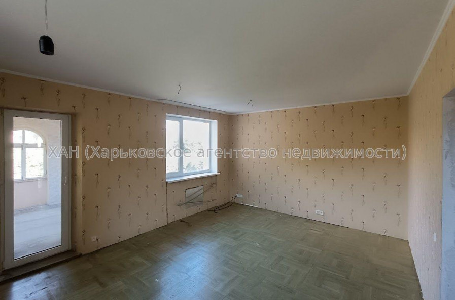 Продам дом, Цетинская ул. , д. 54 , 345 м², 15 сот., косметический ремонт 