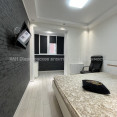 Продам квартиру, Драгоманова ул. , 1  ком., 37.20 м², евроремонт 