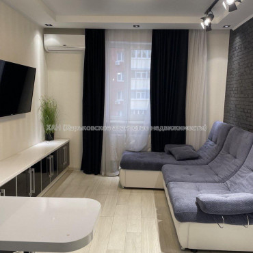Продам квартиру, Драгоманова ул. , 1  ком., 37.20 м², евроремонт 