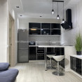 Продам квартиру, Драгоманова ул. , 1  ком., 37.20 м², евроремонт 