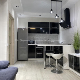 Продам квартиру, Драгоманова ул. , 1  ком., 37.20 м², евроремонт