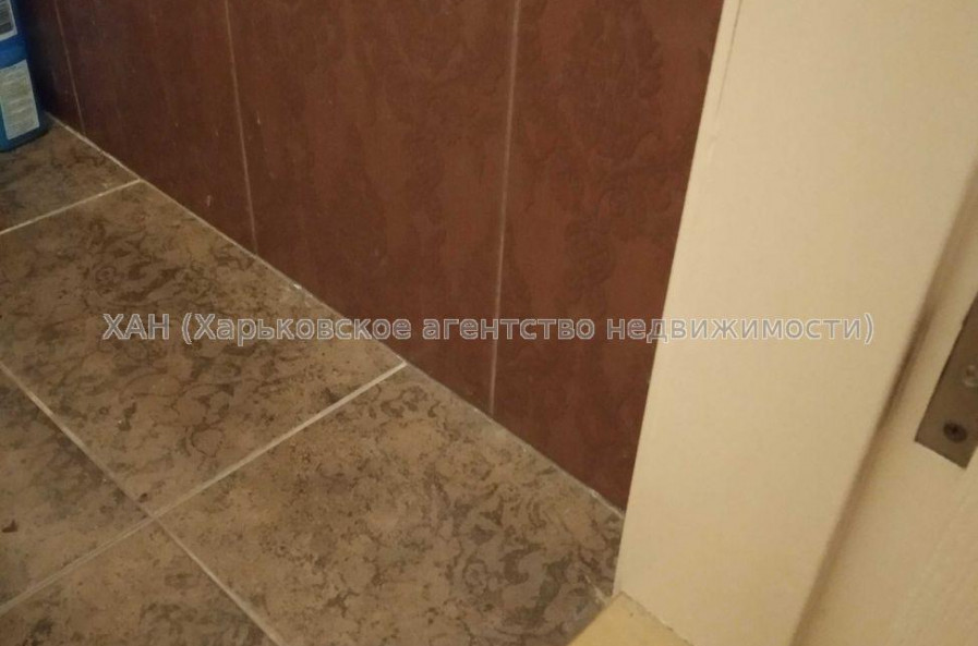 Продам квартиру, Литературная ул. , 3 кім., 55.20 м², евроремонт 