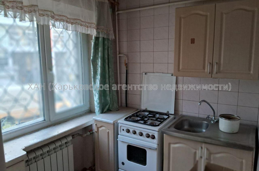 Продам квартиру, Евгения Енина ул. , 2  ком., 41 м², частичный ремонт 