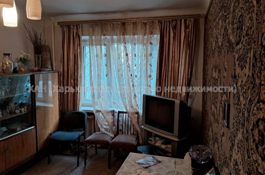 Продам квартиру, Евгения Енина ул. , 2  ком., 41 м², частичный ремонт 