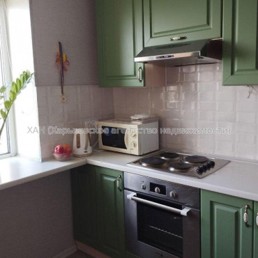 Продам квартиру, Клочковская ул. , 2 кім., 50 м², капитальный ремонт 