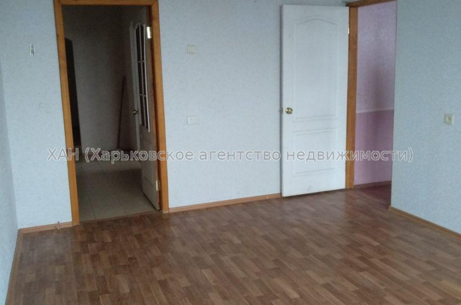 Продам квартиру, 92-й бригады ул. , 4 кім., 84 м², косметический ремонт 