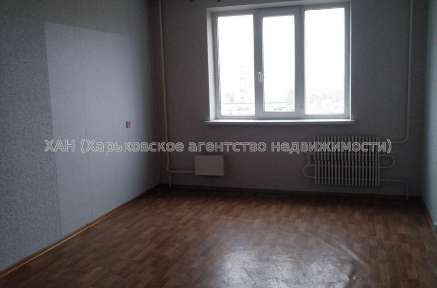 Продам квартиру, 92-й бригады ул. , 4 кім., 84 м², косметический ремонт 