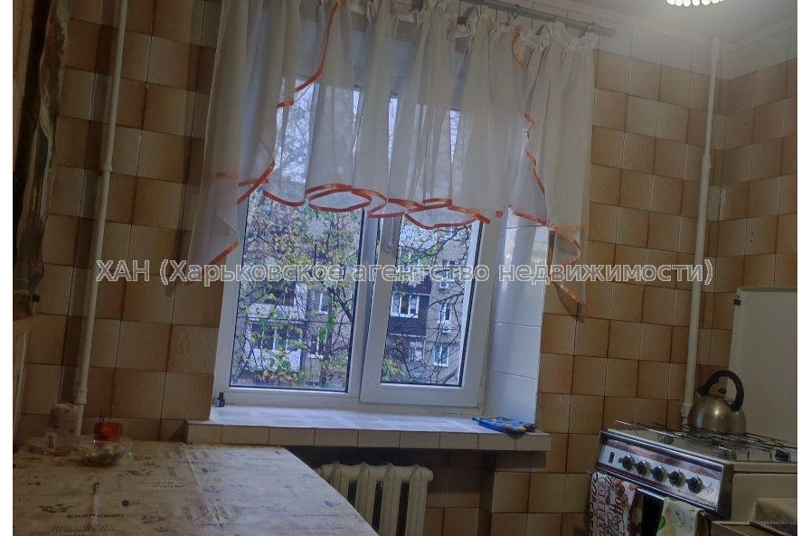 Продам квартиру, Героев Харькова просп. , 1 кім., 33 м², косметический ремонт 