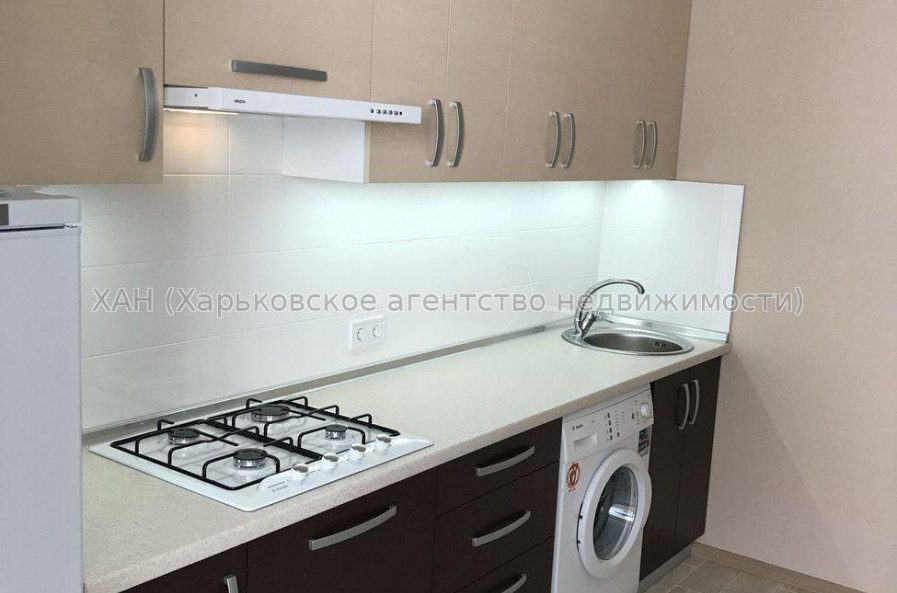 Продам квартиру, Кричевского ул. , 1 кім., 53 м², капитальный ремонт 