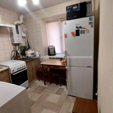 Продам квартиру, Мерефянское шоссе , 2  ком., 42 м², капитальный ремонт 