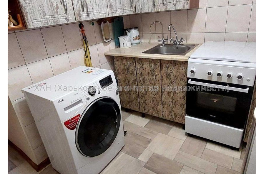 Продам квартиру, Мерефянское шоссе , 2 кім., 42 м², капитальный ремонт 