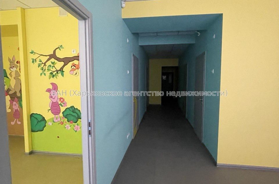 Продам нежилую недвижимость, помещение свободного назначения , 5  ком., 135 м², капитальный ремонт 