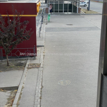 Продам нежилую недвижимость, помещение свободного назначения , 5  ком., 135 м², капитальный ремонт 