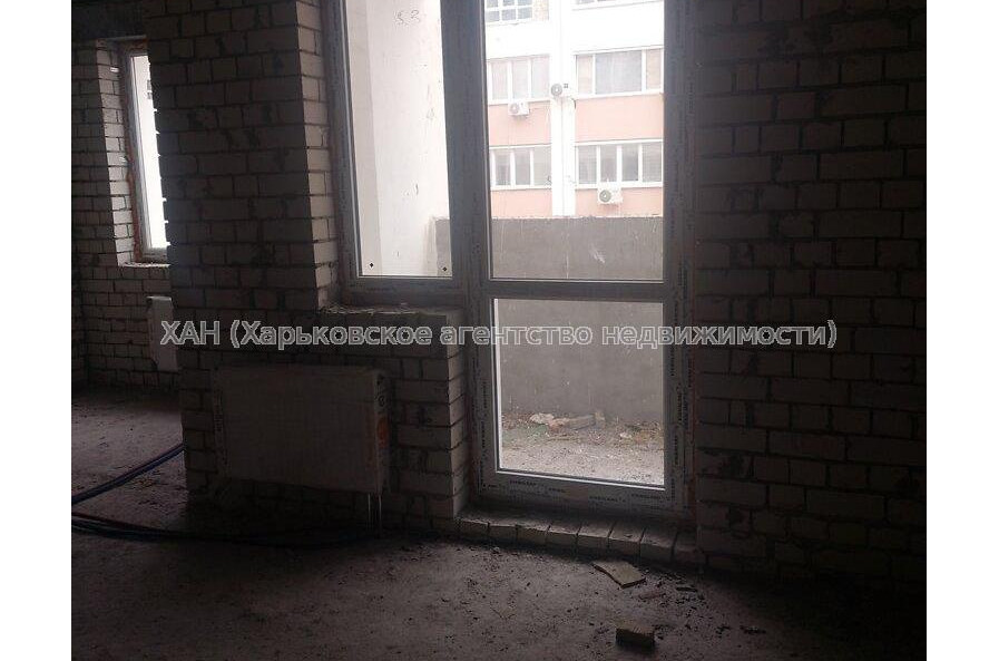 Продам квартиру, Барабашова академика ул. , 1 кім., 35.40 м², без внутренних работ 