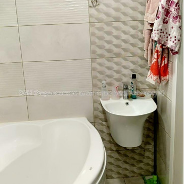 Продам квартиру, Деревянко ул. , 2 кім., 54 м², капитальный ремонт 