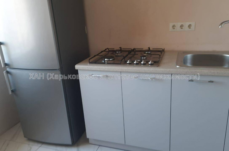 Продам квартиру, Деревянко ул. , 2 кім., 54 м², капитальный ремонт 