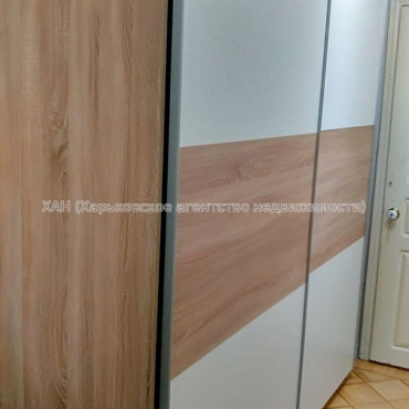 Продам квартиру, Деревянко ул. , 2 кім., 54 м², капитальный ремонт 