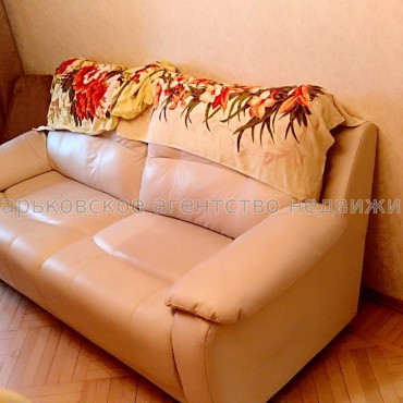 Продам квартиру, Деревянко ул. , 2 кім., 54 м², капитальный ремонт 