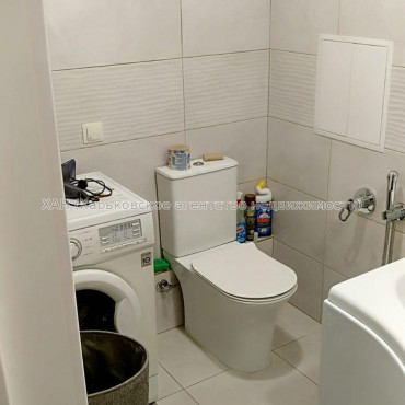 Продам квартиру, Деревянко ул. , 2 кім., 54 м², капитальный ремонт 