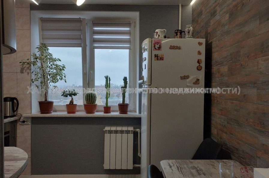 Здам квартиру, Свинаренко Петра ул. , 2 кім., 62 м², косметический ремонт 