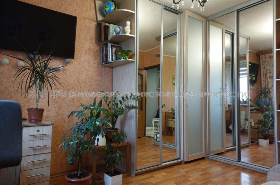 Здам квартиру, Свинаренко Петра ул. , 2 кім., 62 м², косметический ремонт 