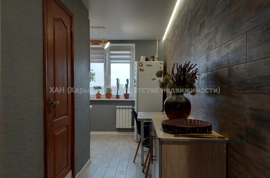 Сдам квартиру, Свинаренко Петра ул. , 2  ком., 62 м², косметический ремонт 
