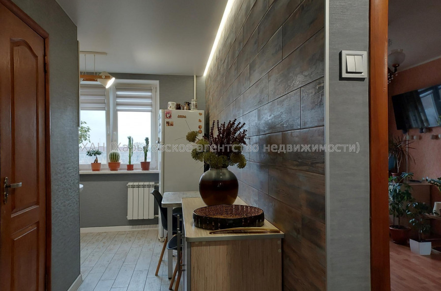 Сдам квартиру, Свинаренко Петра ул. , 2  ком., 62 м², косметический ремонт 