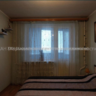 Здам квартиру, Свинаренко Петра ул. , 2 кім., 62 м², косметический ремонт 