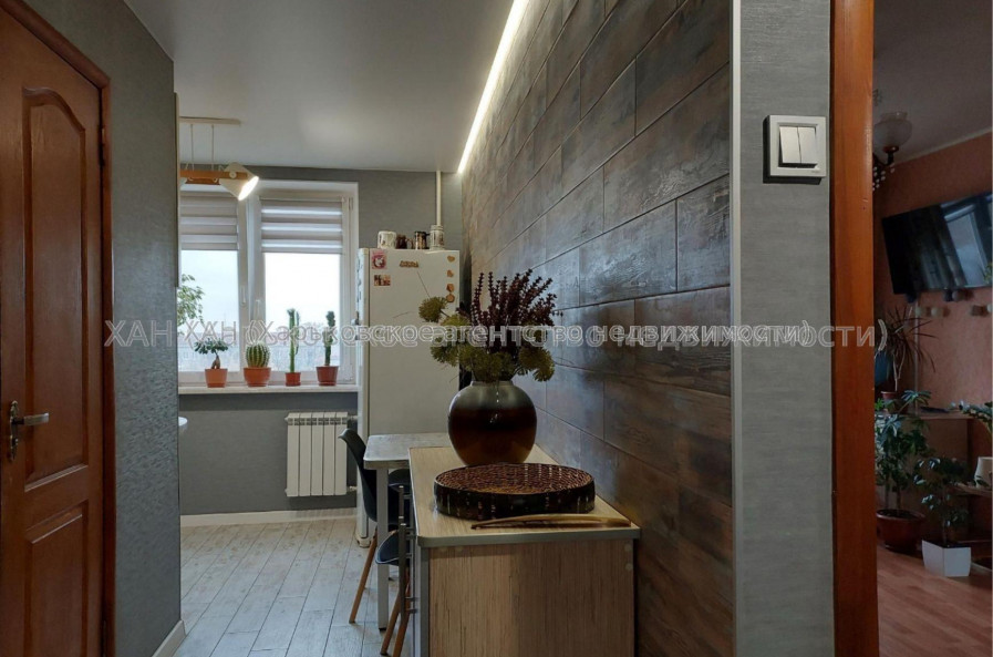 Здам квартиру, Свинаренко Петра ул. , 2 кім., 62 м², косметический ремонт 